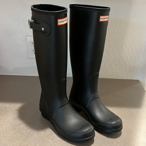 Hunter Tall Black Rubber Boots - Picture 15 of 15